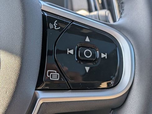 New 2026 Volvo XC90 B6 Plus w/ Protection Package Premier image 33