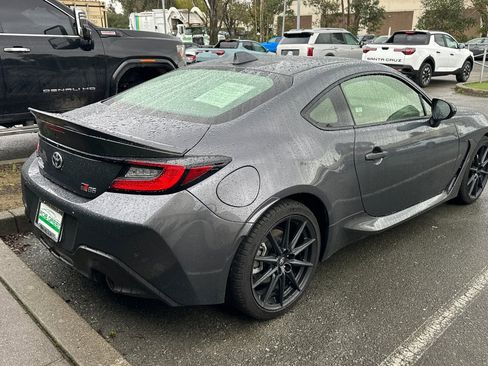Used 2023 Toyota GR86 Premium w/ ALL Weather Mat Package (TMS) image 3