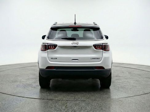 Used 2025 Jeep Compass Limited AWD/4WD image 7
