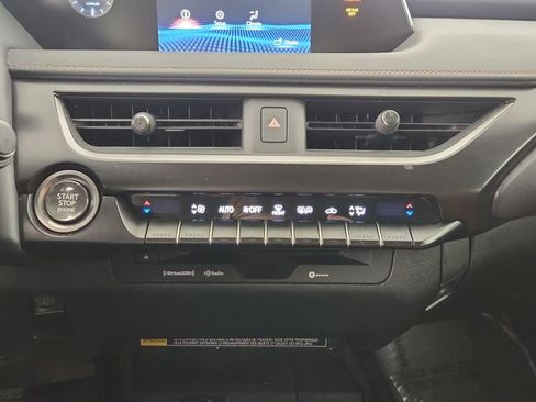 Used 2021 Lexus UX 200 w/ Accessory Package (Z2) FWD image 16