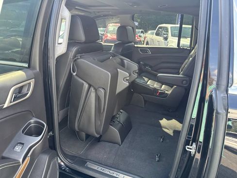 Used 2020 GMC Yukon XL Denali AWD/4WD image 34