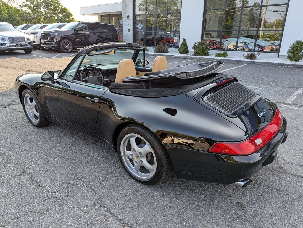 Used 1997 Porsche 911 Carrera RWD image 40