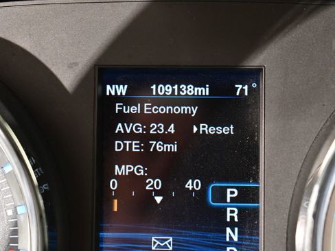 Used 2014 Chrysler 300 C w/ Harman/Kardon Audio Group image 26