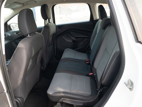Used 2019 Ford Escape S image 23