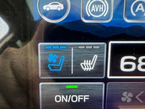 Used 2021 Subaru Outback Touring XT AWD/4WD image 17