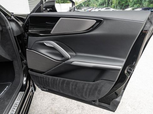 Used 2025 Ferrari Purosangue AWD/4WD image 44