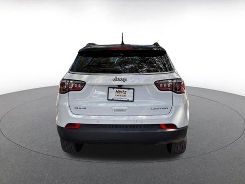 Used 2025 Jeep Compass Limited AWD/4WD image 6