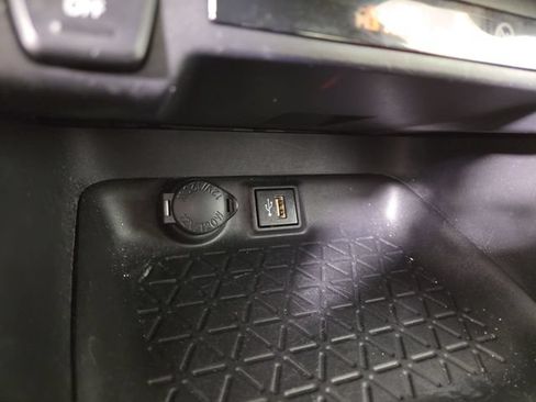 Used 2024 Toyota RAV4 XLE FWD image 25