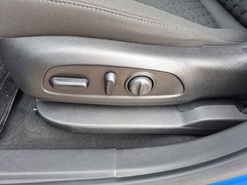 Used 2019 Chevrolet Blazer LT image 10