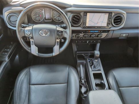Used 2020 Toyota Tacoma TRD Off-Road w/ TRD Premium Off Road Package image 27
