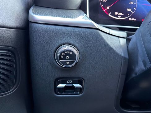 New 2026 Mercedes-Benz GLC 300 GLC 300 image 21