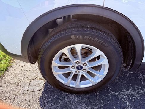 Used 2022 Ford Escape SE image 54