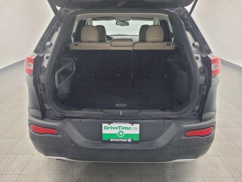 Used 2018 Jeep Cherokee Limited image 29