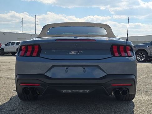 Used 2024 Ford Mustang GT Premium image 4