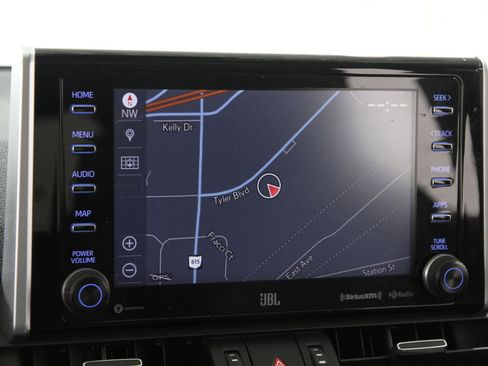 Used 2019 Toyota RAV4 Limited image 10