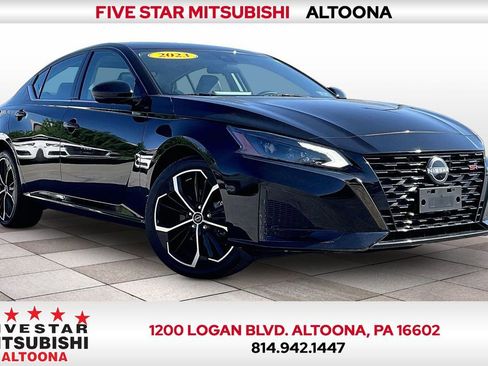 Used 2023 Nissan Altima 2.5 SR w/ SR Premium Package AWD/4WD image 1