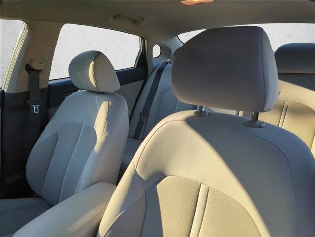 Used 2017 Kia Optima LX FWD image 28