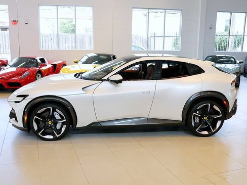 Certified 2025 Ferrari Purosangue AWD/4WD image 3