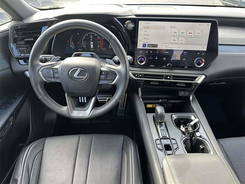 Used 2024 Lexus RX 350 AWD image 11
