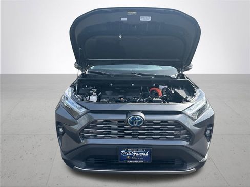 Used 2022 Toyota RAV4 Limited image 4