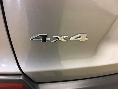 Used 2020 Jeep Cherokee Latitude Lux w/ Comfort/Convenience Group image 12