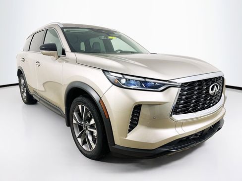 Used 2024 INFINITI QX60 Luxe w/ Performance Audio Package image 4