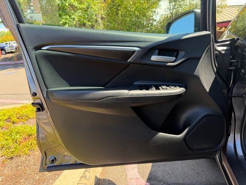 Used 2015 Honda Fit LX image 11