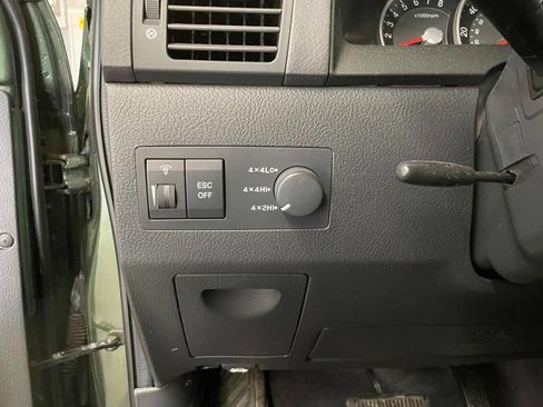 Used 2007 Kia Sorento LX w/ Sport Pkg image 34