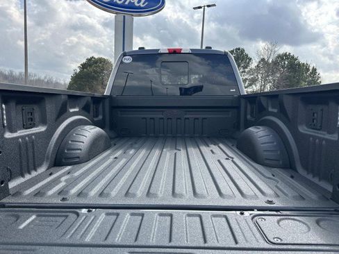 New 2026 Ford F350 Lariat w/ Black Appearance Package AWD/4WD image 18