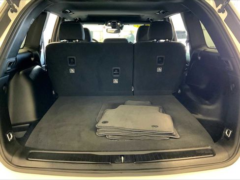 Used 2024 Jeep Grand Cherokee Laredo X w/ Trailer Tow Package image 36