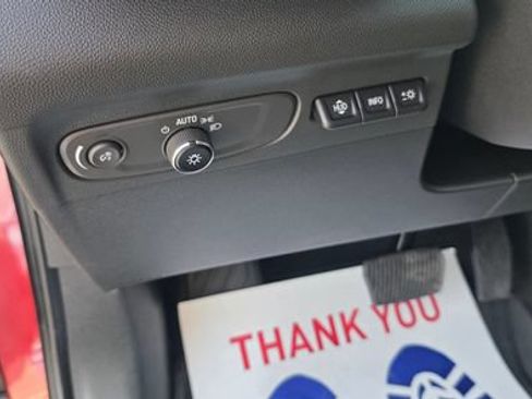 Used 2023 Buick Envision Avenir AWD/4WD image 18