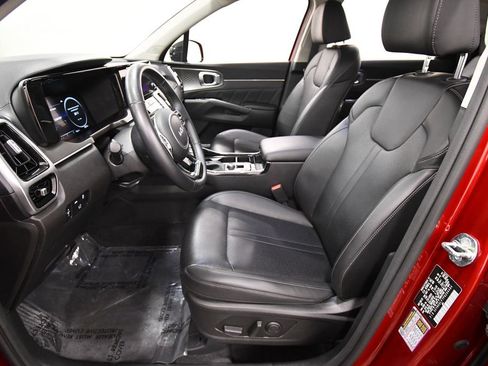 Certified 2023 Kia Sorento SX AWD/4WD image 14