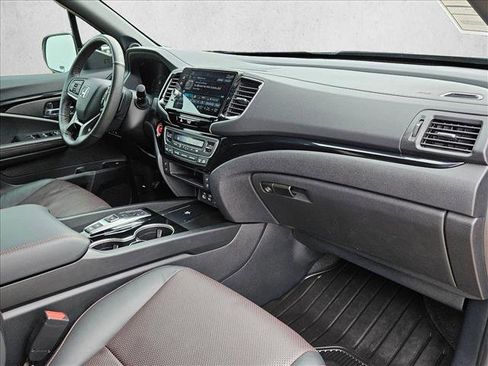 Used 2024 Honda Ridgeline Black Edition image 23