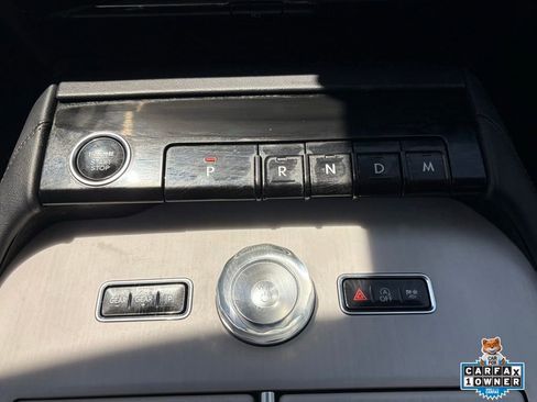 Used 2025 Lincoln Navigator Reserve AWD/4WD image 21