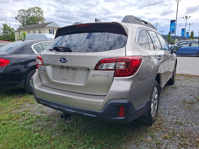 Used 2018 Subaru Outback 2.5i Premium AWD/4WD image 7