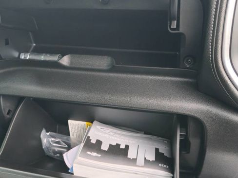 Used 2019 Chevrolet Silverado 1500 LTZ image 31