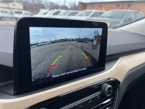 Certified 2021 Ford Escape Titanium w/ Titanium Premium Package image 15