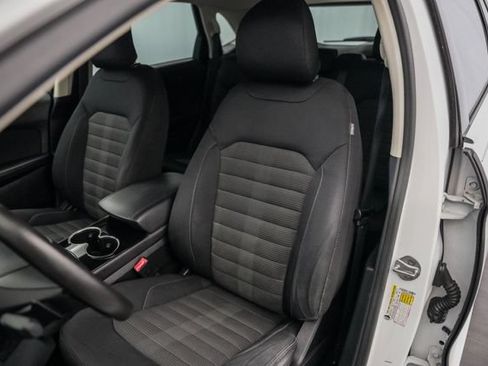 Used 2015 Ford Edge SEL FWD image 19