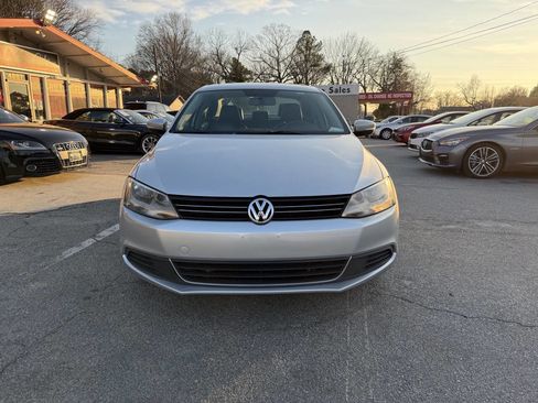 Used 2014 Volkswagen Jetta SE image 9