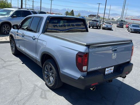 Used 2023 Honda Ridgeline Sport image 6