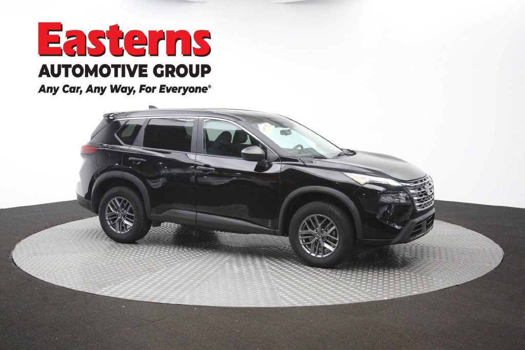 Used 2024 Nissan Rogue S AWD/4WD image 49