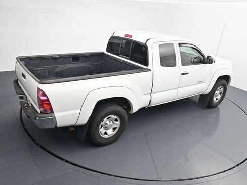 Used 2009 Toyota Tacoma PreRunner w/ SR5 Pkg #2 RWD image 25