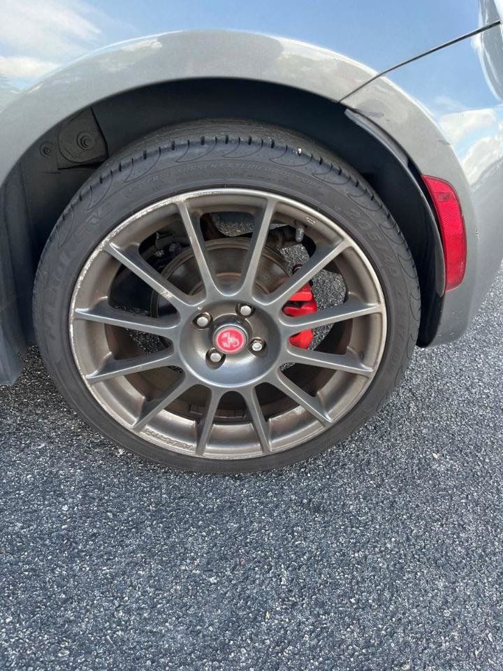 Used 2013 FIAT 500 Abarth w/ Comfort/Convenience Group FWD image 13