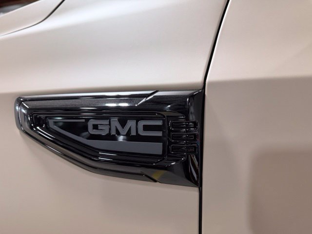 Used 2026 GMC Yukon XL AT4 w/ AT4 Premium Plus Package AWD/4WD image 52