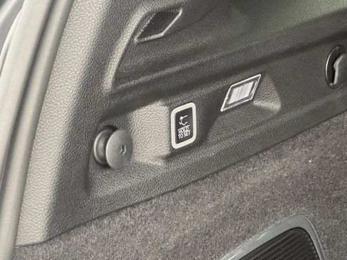 Used 2024 Jeep Grand Cherokee L Summit image 13