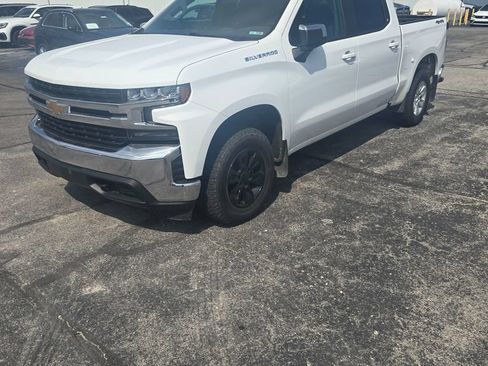 Used 2020 Chevrolet Silverado 1500 LT w/ Fleet Comfort Package AWD/4WD image 2