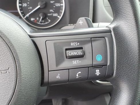 Used 2024 Nissan Rogue SV AWD/4WD image 27