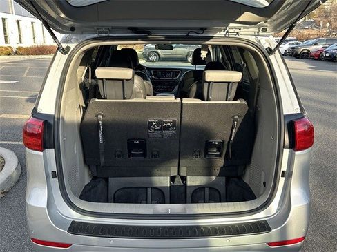 Used 2017 Kia Sedona LX w/ LX Essentials Premium Package image 27