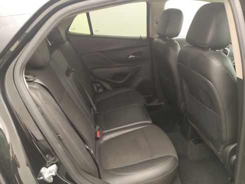 Used 2020 Buick Encore Preferred FWD image 19