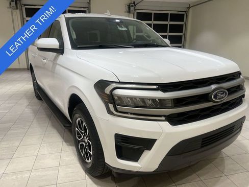 Certified 2024 Ford Expedition Max XLT image 7